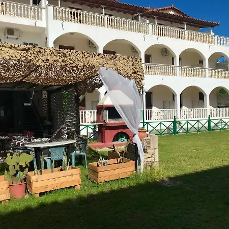 Dionysos Apartahotel