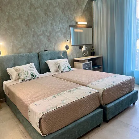 Dionysos Aparthotel 3*