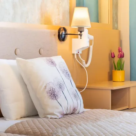 Dionysos Aparthotel 3*