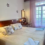 狄俄尼索斯公寓 3* 拉加纳斯