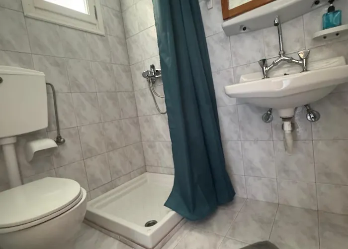 Lägenhetshotell Dionysos 3*