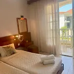 Dionysos Aparthotel 3*