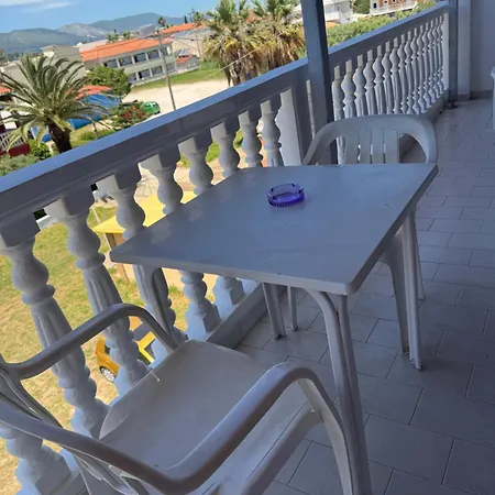 Dionysos Aparthotel 3*