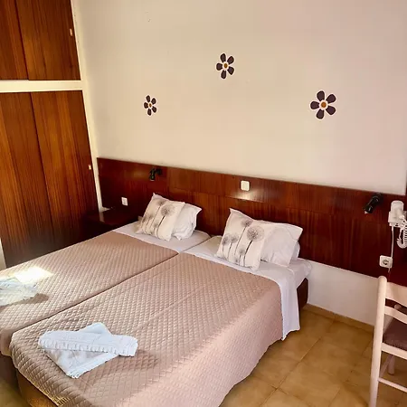 Dionysos Aparthotel Laganas