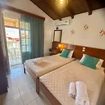 Dionysos Aparthotel