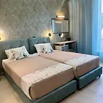 Dionysos Aparthotel 3*