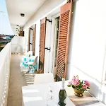 Dionysos Aparthotel 3*