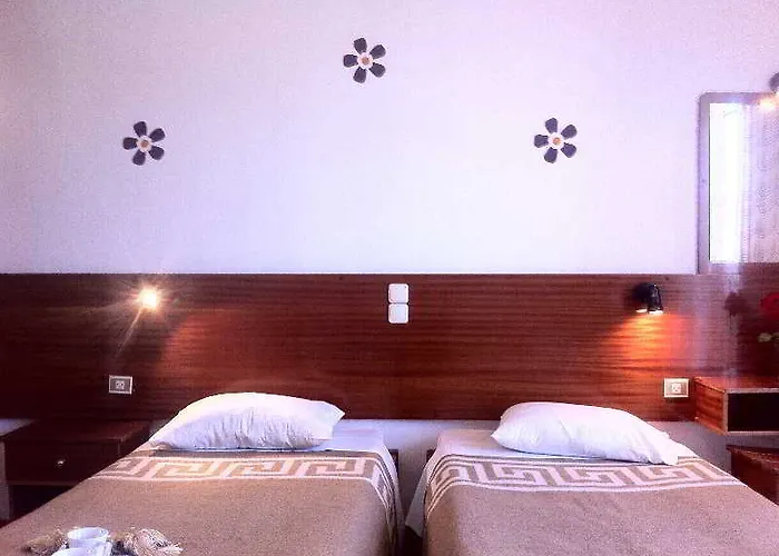 Dionysos Aparthotel 3*